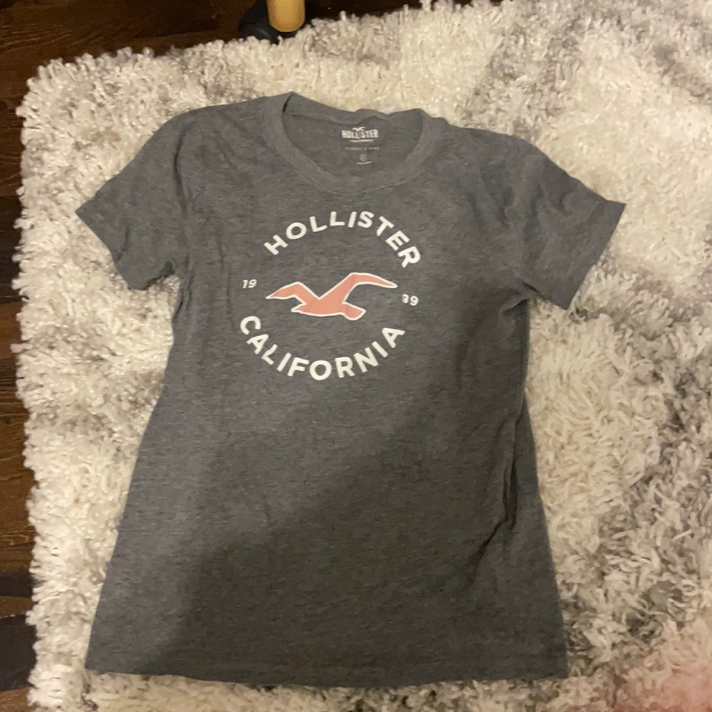 Hollister T-shirt